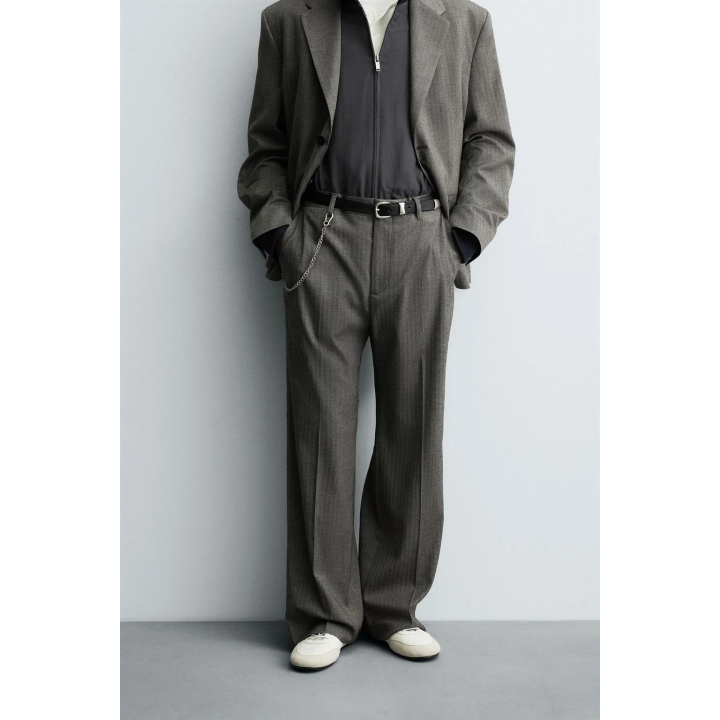 БРЮКИ FLARE FIT КОСТЮМНЫЕ В ЕЛОЧКУ