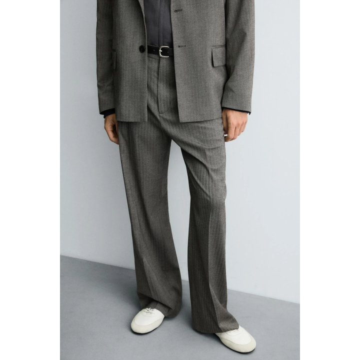 БРЮКИ FLARE FIT КОСТЮМНЫЕ В ЕЛОЧКУ