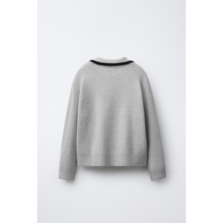 ВЯЗАНЫЙ СВИТЕР С БАНТАМИ