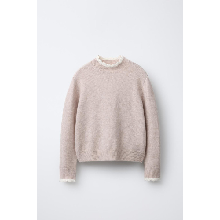 ТРИКОТАЖНЫЙ ДЖЕМПЕР С ОТДЕЛКОЙ КРЮЧКОМ