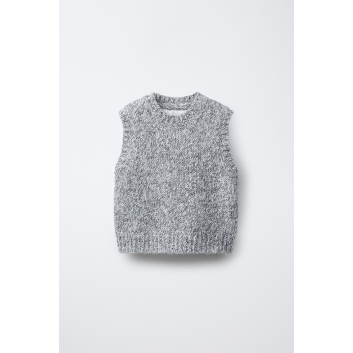 ТРИКОТАЖНЫЙ ЖИЛЕТ