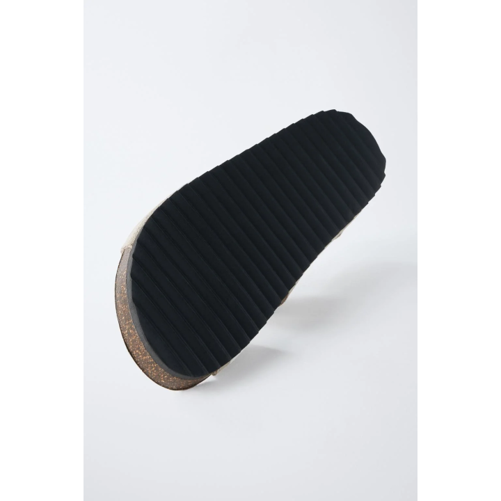 ЗАМШЕВЫЕ САНДАЛИИ