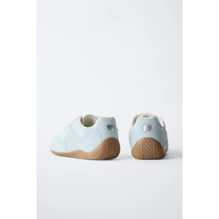 КРОССОВКИ В ПАСТЕЛЬНЫХ ТОНАХ