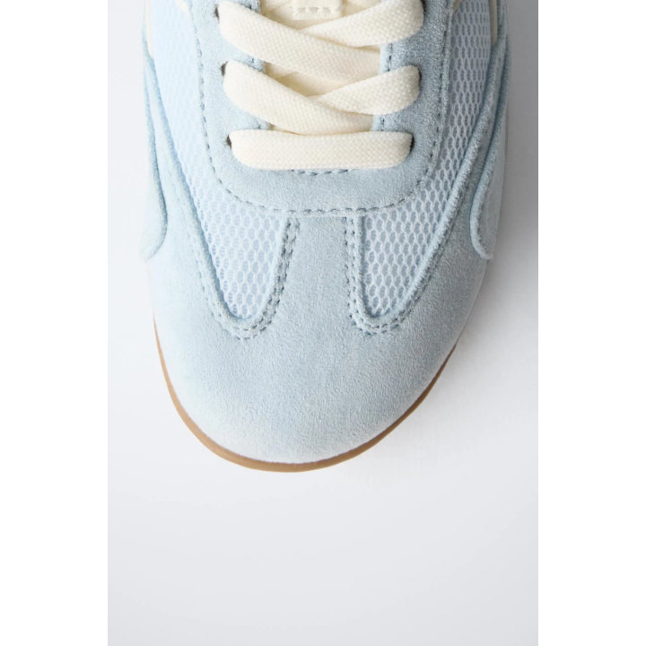 КРОССОВКИ В ПАСТЕЛЬНЫХ ТОНАХ