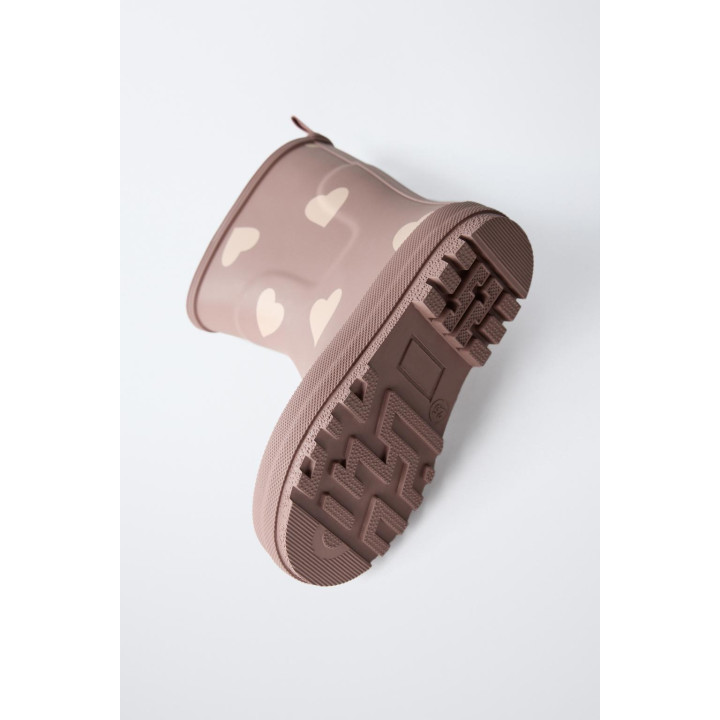 РЕЗИНОВЫЕ САПОГИ С СЕРДЕЧКАМИ