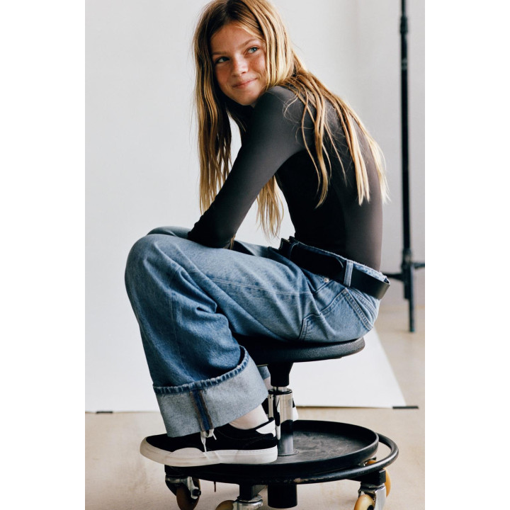 ДЖИНСЫ WIDE LEG С ОТВОРОТАМИ