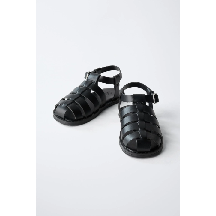 БОСОНОЖКИ С ПРЯЖКАМИ