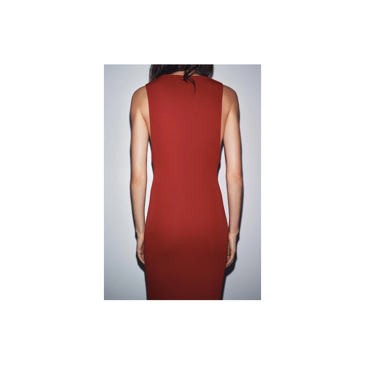 ДЛИННОЕ ПЛАТЬЕ СО СБОРКАМИ