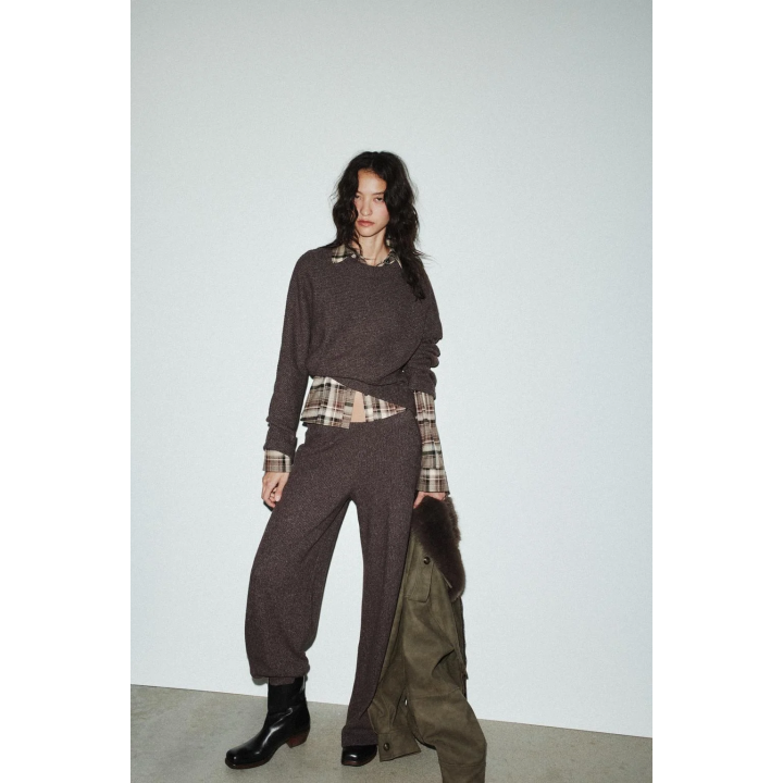 ШИРОКИЕ БРЮКИ ИЗ МЯГКОЙ ТКАНИ