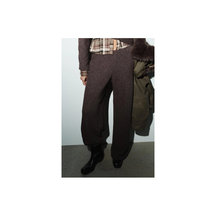 ШИРОКИЕ БРЮКИ ИЗ МЯГКОЙ ТКАНИ