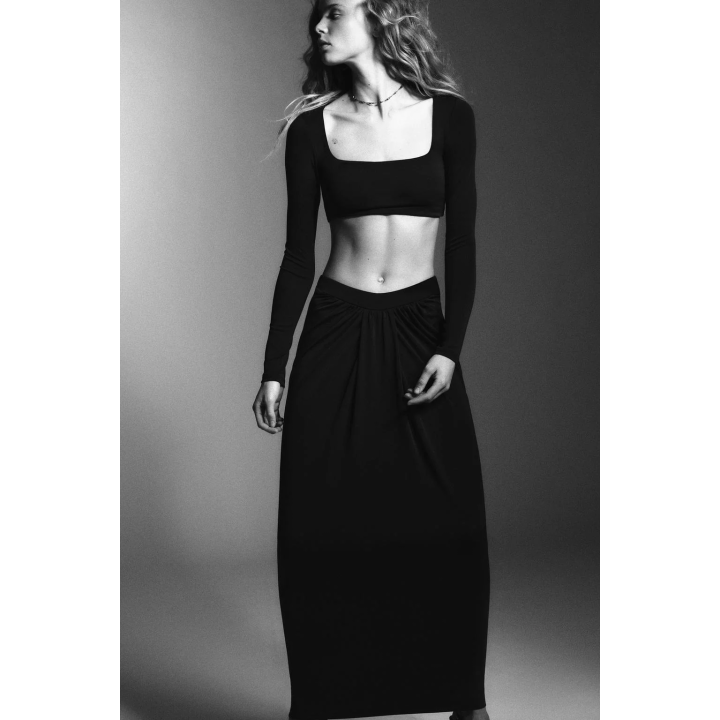 ДЛИННАЯ ЮБКА ИЗ КРЕПА СО СБОРКАМИ