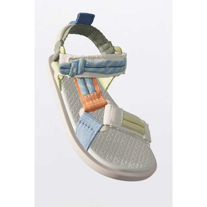 Босоножки технические на липучках