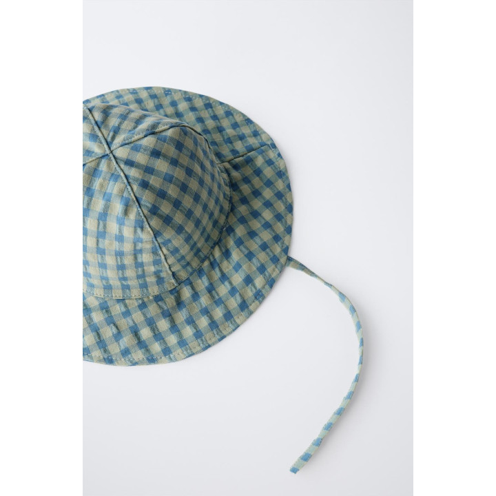 Шляпа в клетку gingham