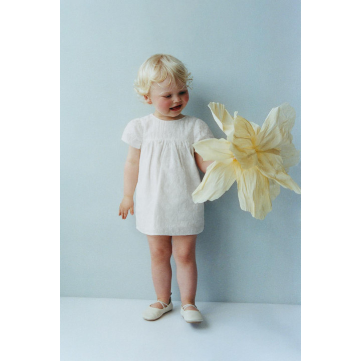 ПЛАТЬЕ И ТРУСИКИ С ВЫШИВКОЙ В ШВЕЙЦАРСКОМ СТИЛЕ