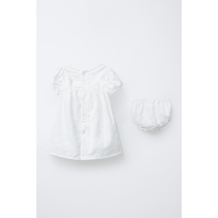 ПЛАТЬЕ И ТРУСИКИ С ВЫШИВКОЙ В ШВЕЙЦАРСКОМ СТИЛЕ