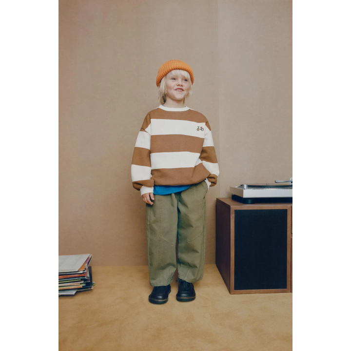 ТОЛСТОВКА В ПОЛОСКУ С ВЫШИВКОЙ