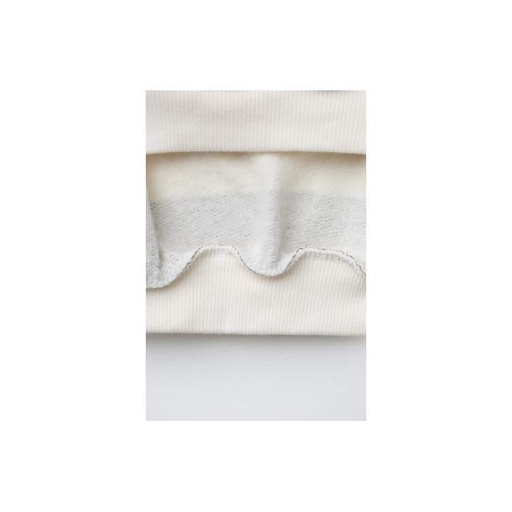 ТОЛСТОВКА В ПОЛОСКУ С ВЫШИВКОЙ