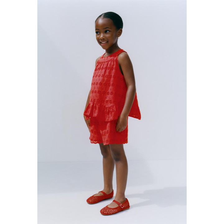 Шорты-бермуды с высокой талией и вышитым цветочным узором