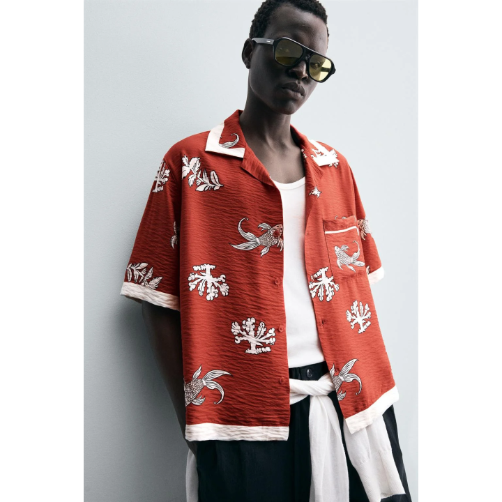 РУБАШКА С ПРИНТОМ «КАРПЫ»