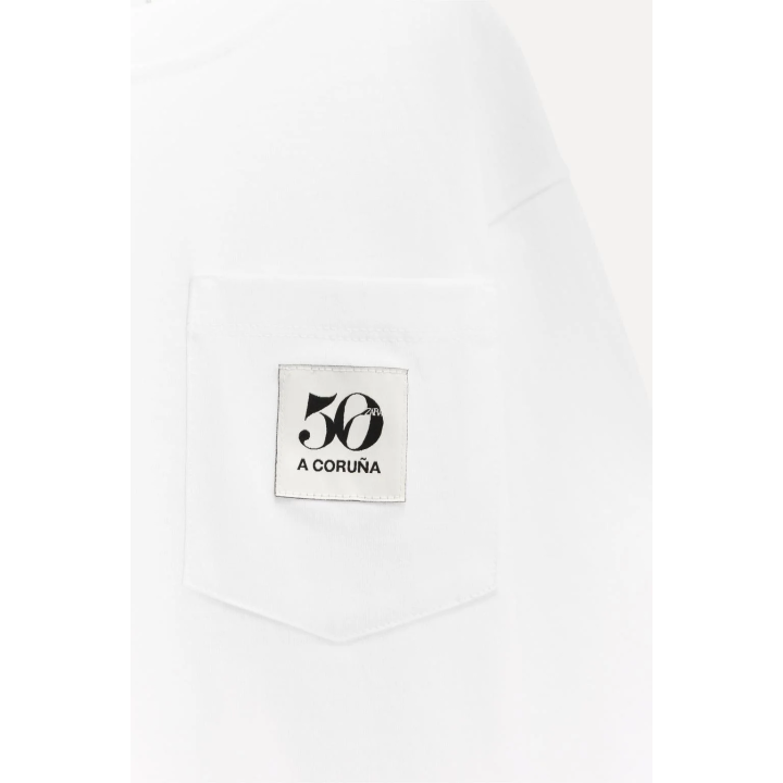 6–14 ЛЕТ / ФУТБОЛКА С КАРМАНОМ И НАШИВКОЙ 50TH ANNIVERSARY