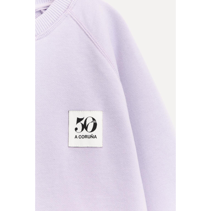 6-14 ЛЕТ/ТОЛСТОВКА С КАРМАНОМ И НАШИВКОЙ 50TH ANNIVERSARY