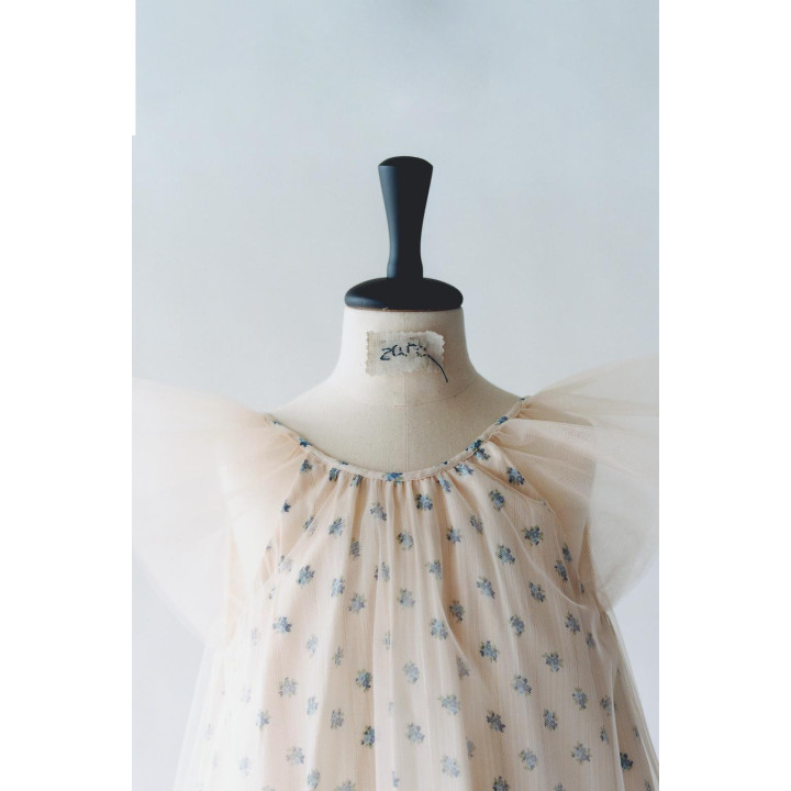 КОМБИНИРОВАННОЕ ПЛАТЬЕ ИЗ ТЮЛЯ С ЦВЕТОЧНЫМ ПРИНТОМ