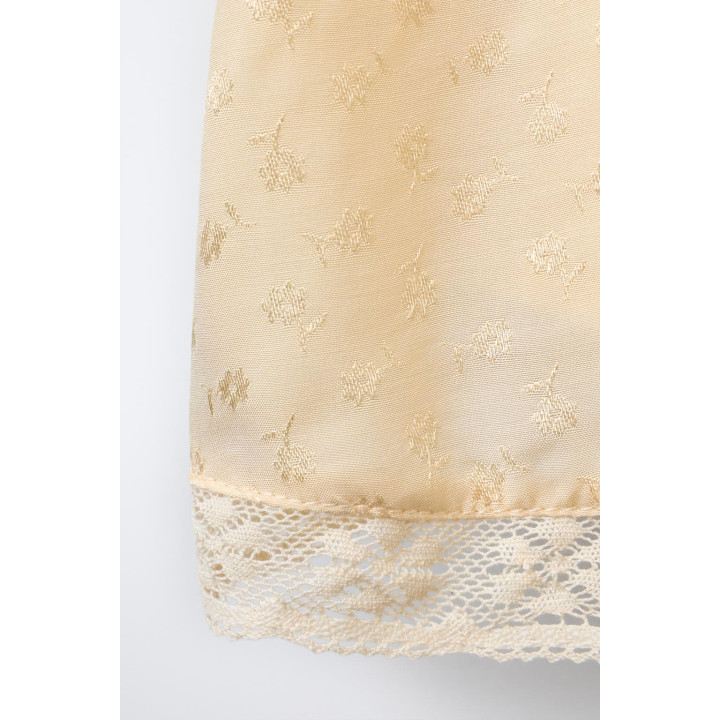 ЛЕГКОЕ ПЛАТЬЕ С ЖАККАРДОВОЙ ВСТАВКОЙ НА ГРУДИ