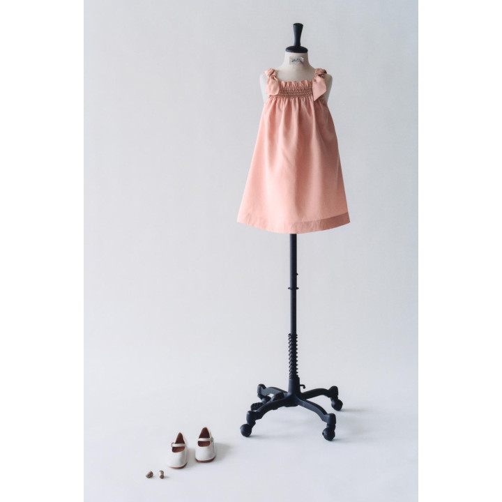 САТИНОВОЕ ПЛАТЬЕ С БАНТАМИ