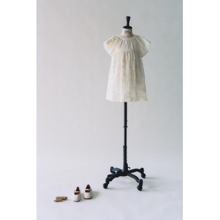 ПЛАТЬЕ ИЗ ОРГАНЗЫ С ВЫШИВКОЙ В ВИДЕ ЦВЕТОВ