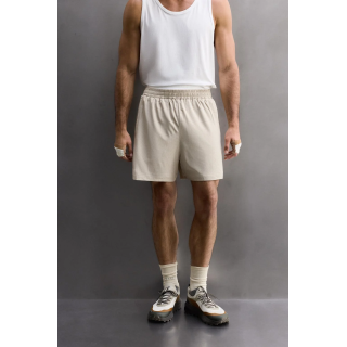 КОМБИНИРОВАННЫЕ ШОРТЫ С ПЕРФОРАЦИЕЙ