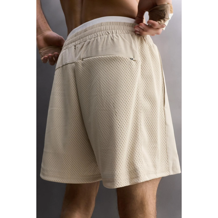 КОМБИНИРОВАННЫЕ ШОРТЫ С ПЕРФОРАЦИЕЙ