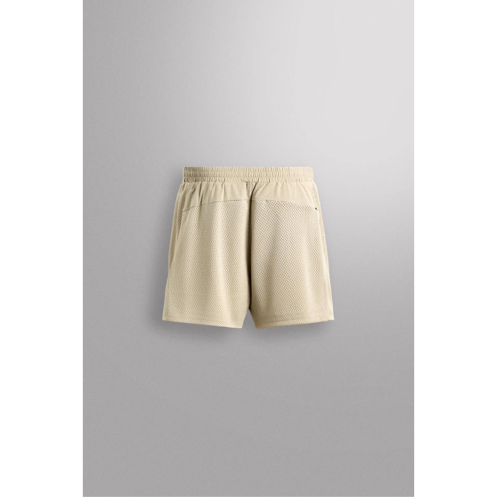 КОМБИНИРОВАННЫЕ ШОРТЫ С ПЕРФОРАЦИЕЙ