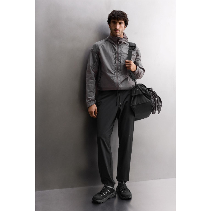 ТЕХНИЧНЫЕ БРЮКИ ДЛЯ ТРЕНИРОВОК