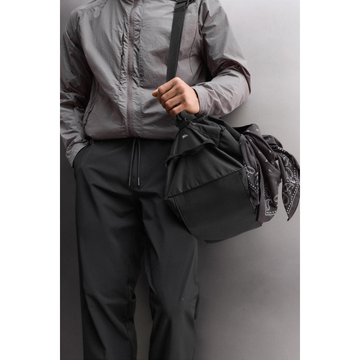 ТЕХНИЧНЫЕ БРЮКИ ДЛЯ ТРЕНИРОВОК