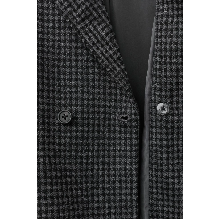 БЛЕЙЗЕР В КЛЕТКУ