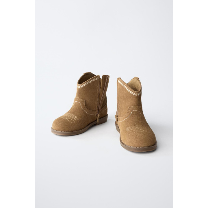 КОЖАНЫЕ САПОГИ В КОВБОЙСКОМ СТИЛЕ