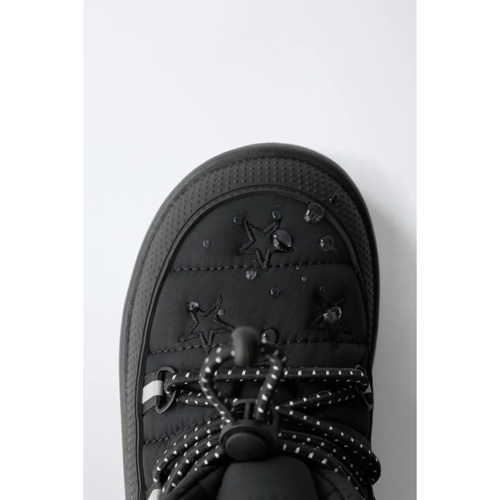 СНЕЖНЫЕ БОТИНКИ С ВОДООТТАЛКИВАЮЩИМ ПОКРЫТИЕМ