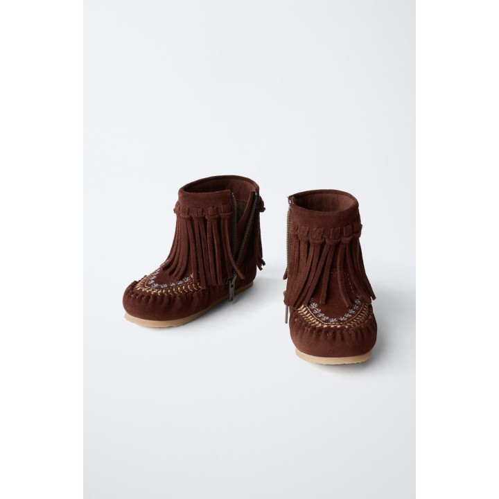 КОЖАНЫЕ САПОГИ С ВЫШИВКОЙ