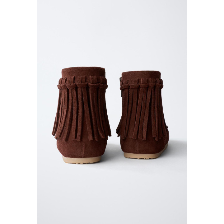 КОЖАНЫЕ САПОГИ С ВЫШИВКОЙ