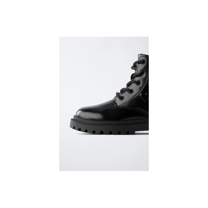 HEART BOOTS