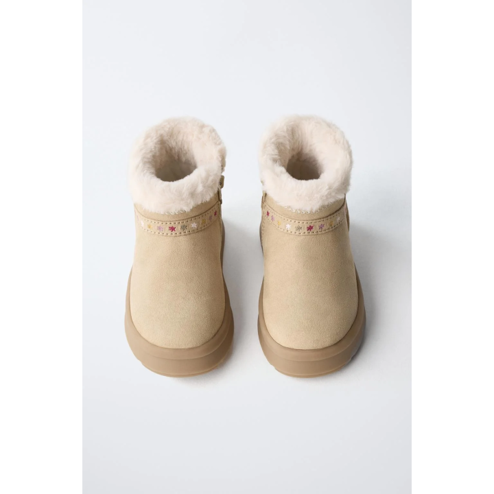 Сапоги с вышивкой