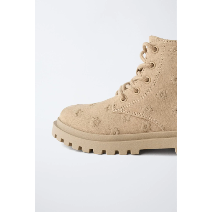 БОТИНКИ С ЦВЕТАМИ