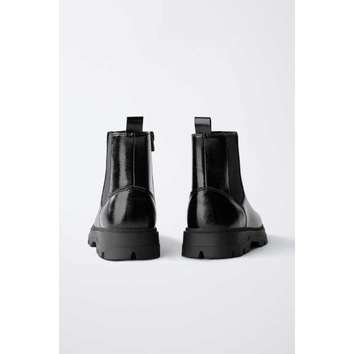 БОТИНКИ С ЭЛАСТИЧНОЙ ВСТАВКОЙ