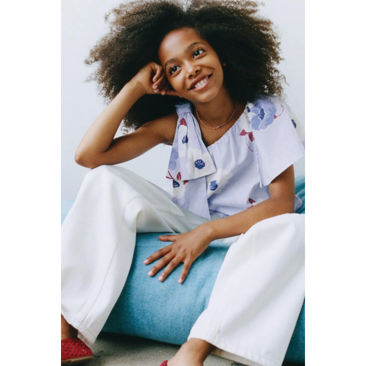 АСИММЕТРИЧНЫЙ ТОП С ЦВЕТОЧНЫМ ПРИНТОМ