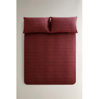 Рождественское покрывало из красной клетки фланеля