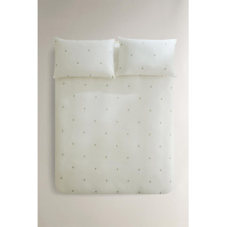 Покрывало из сатина с вышивкой рождественских елок