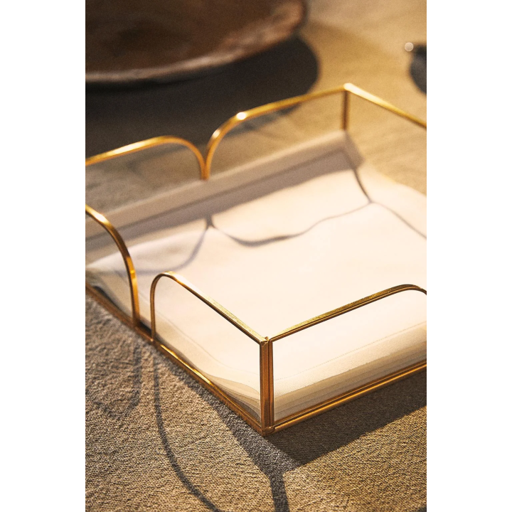 СТЕКЛЯННАЯ ПОДСТАВКА ДЛЯ САЛФЕТОК С МЕТАЛЛИЧЕСКОЙ ОТДЕЛКОЙ