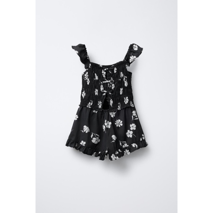 КОРОТКИЙ КОМБИНЕЗОН С ЦВЕТОЧНЫМ ПРИНТОМ