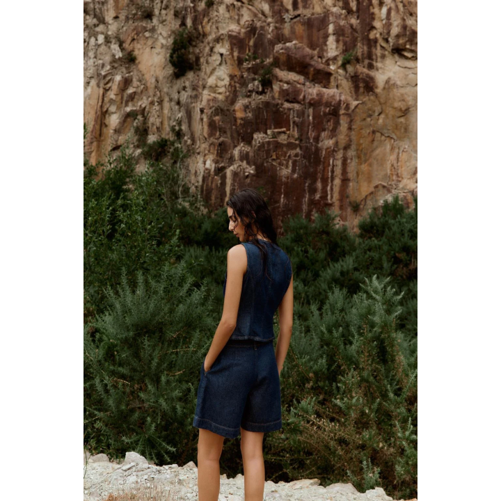 ДЖИНСОВЫЕ ШОРТЫ Z1975 С ВЫТАЧКАМИ И РЕМНЕМ