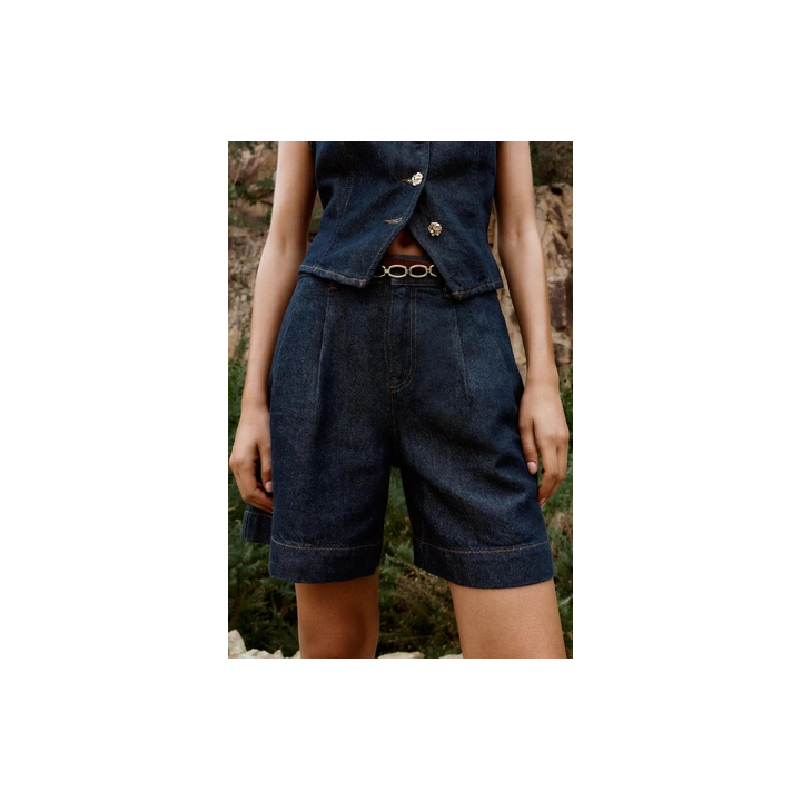 ДЖИНСОВЫЕ ШОРТЫ Z1975 С ВЫТАЧКАМИ И РЕМНЕМ